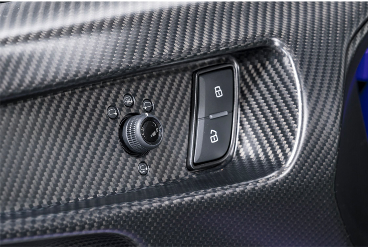 Lamborghini Huracan STO Dry Carbon Fiber Door Panel Cover